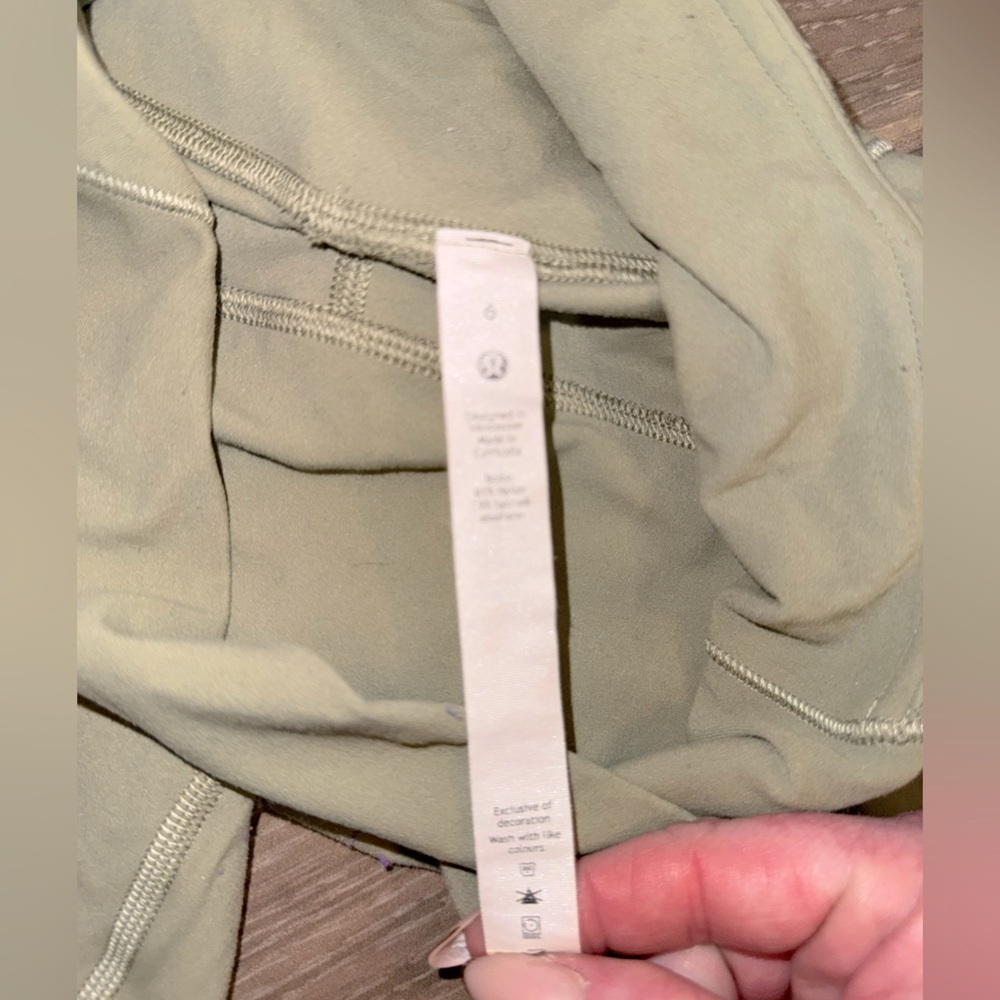 Lululemon Nulu Fold Yoga High-Rise Crop 23" RoseMary Green size 6 - Picture 11 of 14